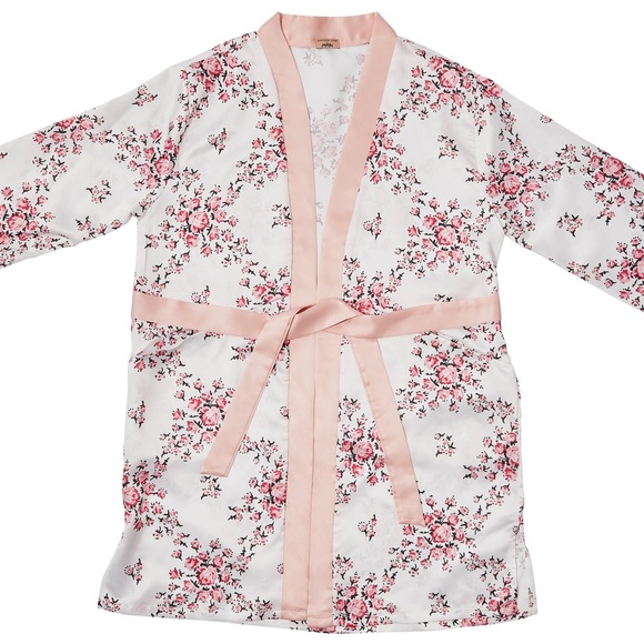 ♡ Morgan Lane Allie Robe - Picture 5 of 5